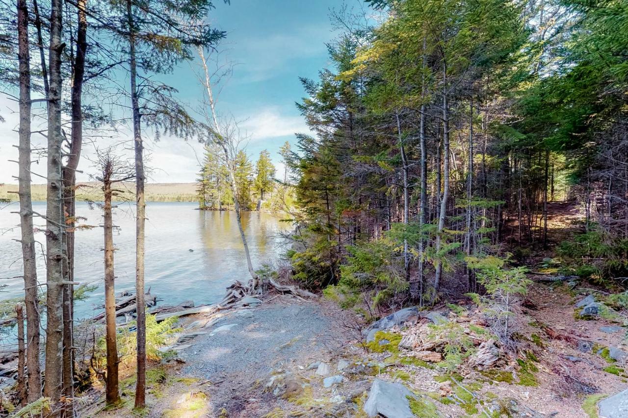 Loon Landing Lodge Грийнвил Екстериор снимка