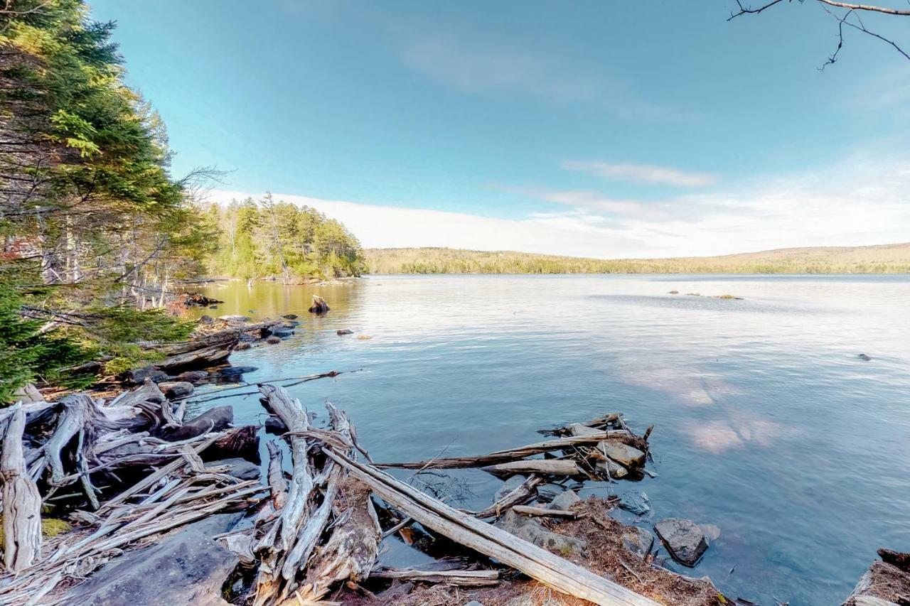 Loon Landing Lodge Грийнвил Екстериор снимка