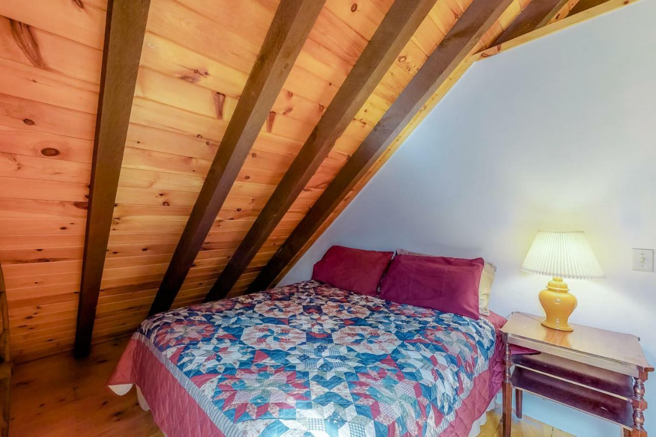 Loon Landing Lodge Грийнвил Екстериор снимка