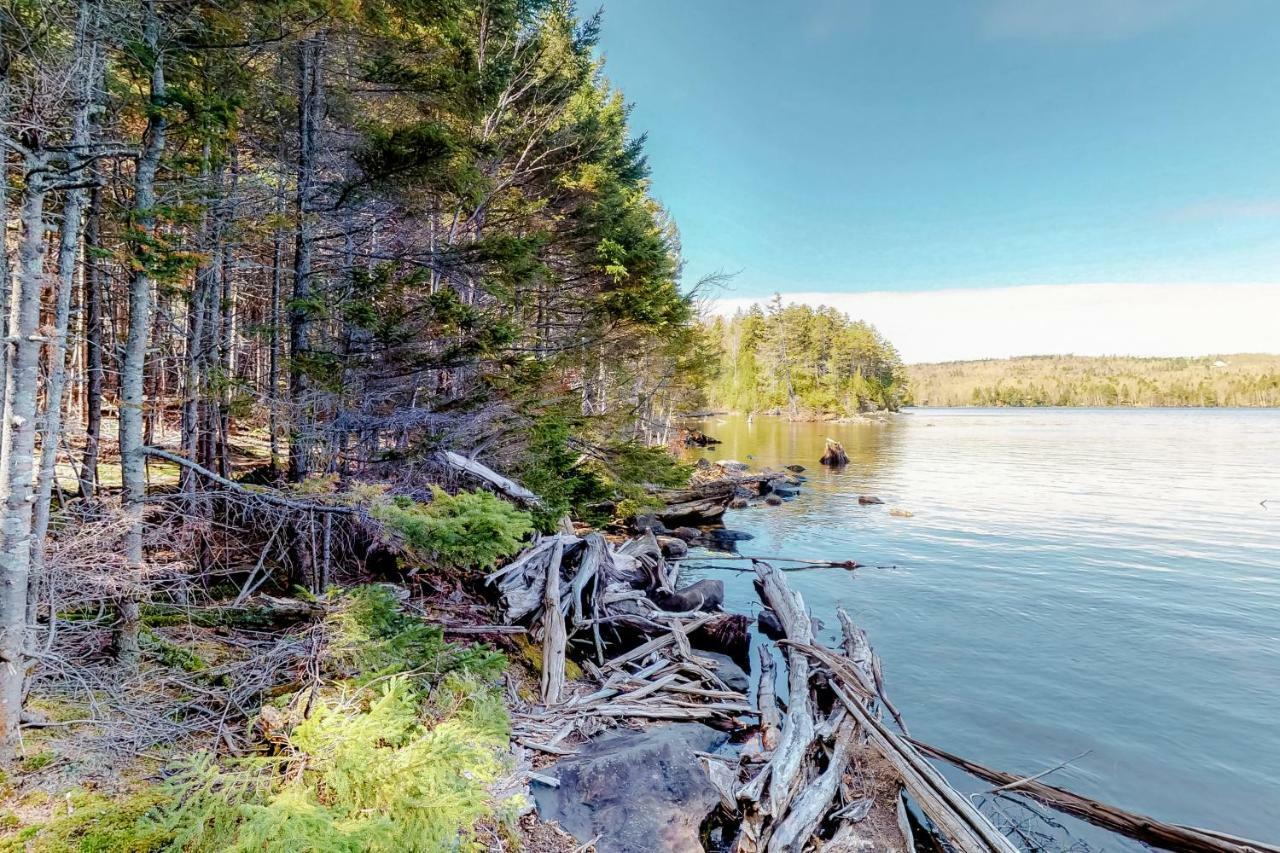 Loon Landing Lodge Грийнвил Екстериор снимка